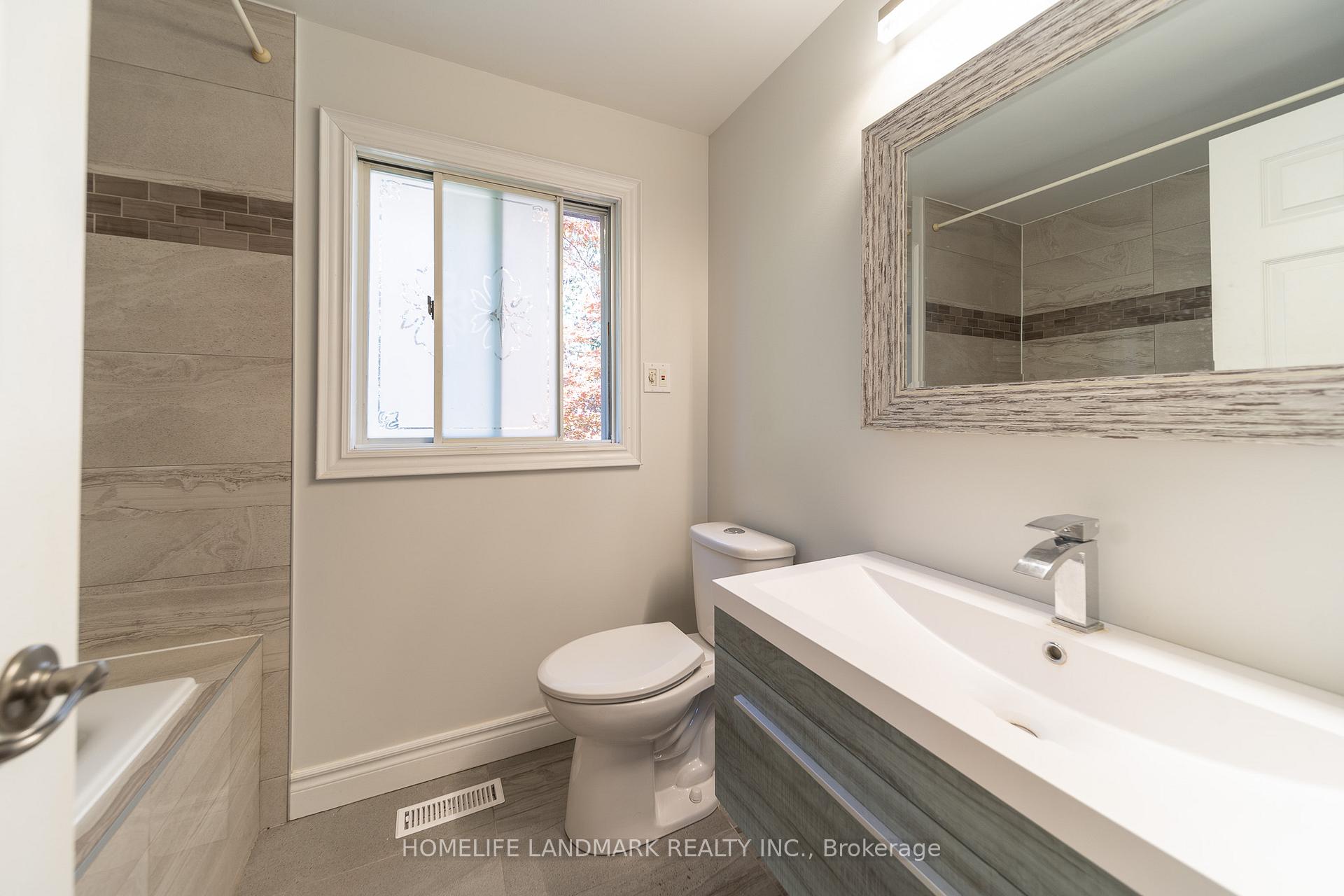 Photo 20 of 92 Huntington Park Drive, Markham, Thornlea — HOMEH