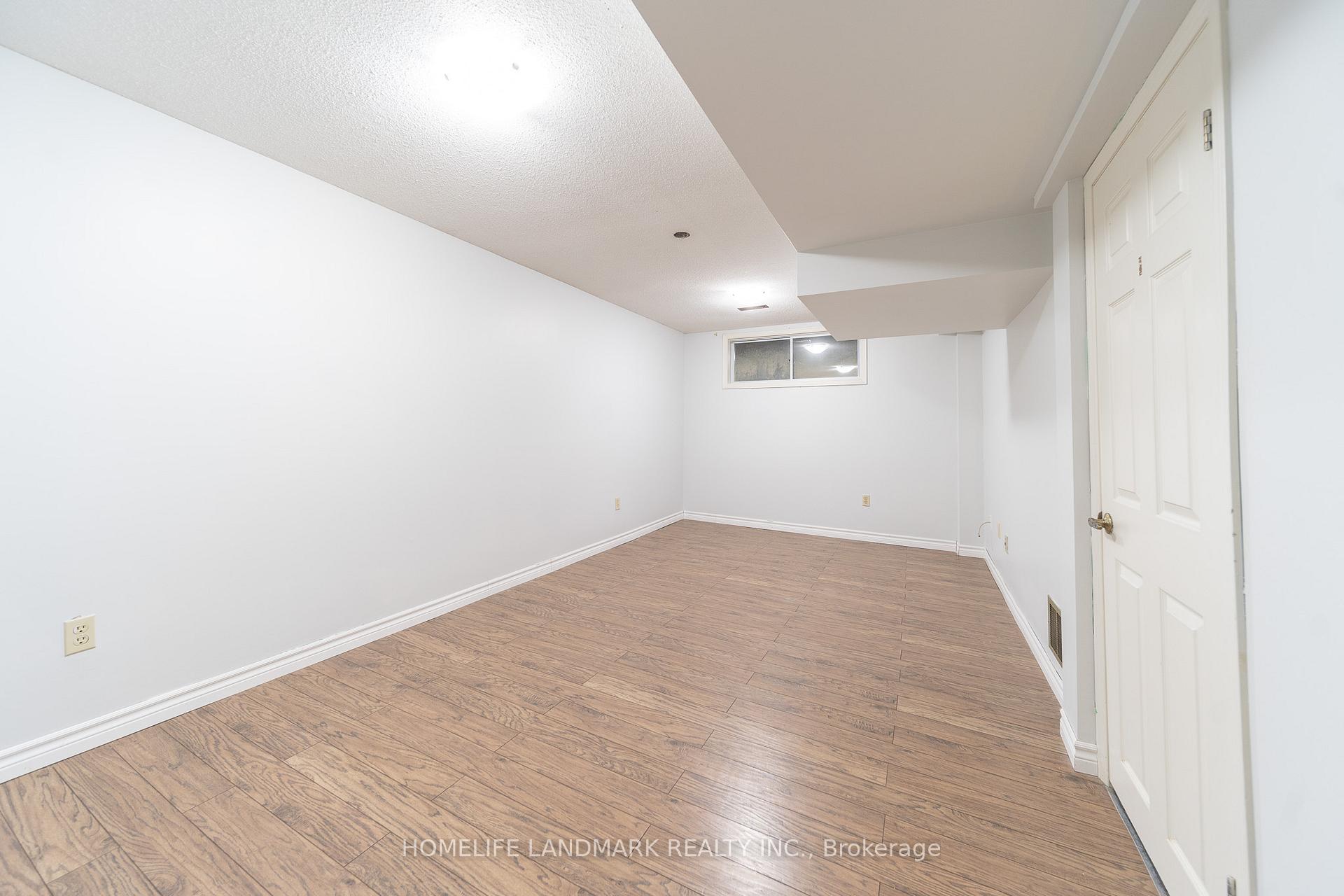 Photo 23 of 92 Huntington Park Drive, Markham, Thornlea — HOMEH