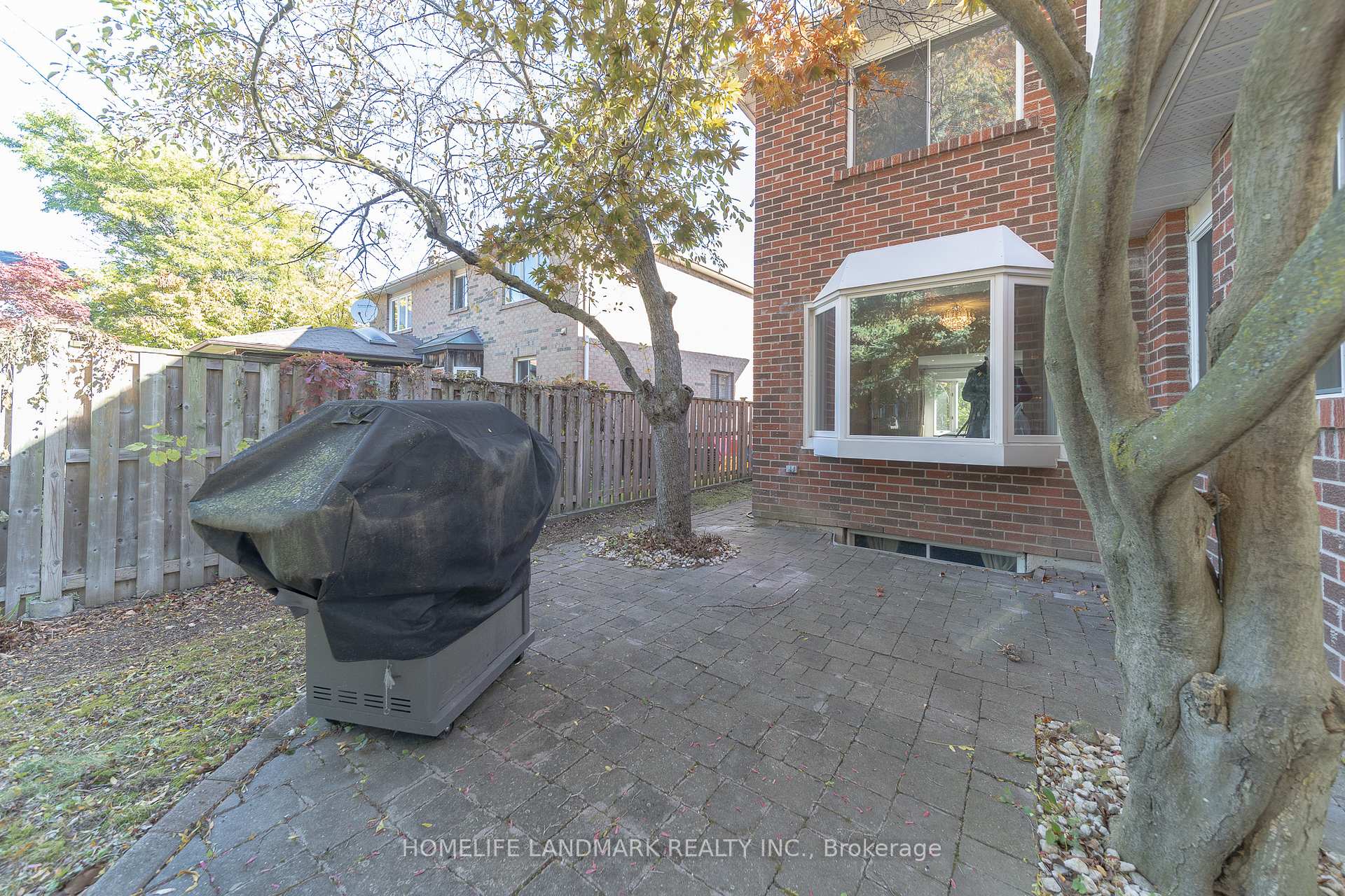 Photo 29 of 92 Huntington Park Drive, Markham, Thornlea — HOMEH