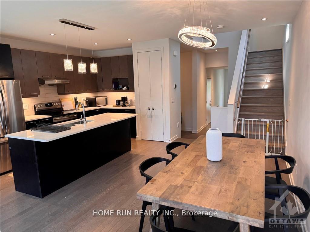 Photo 2 of 809 Brian Good Avenue, Ottawa, Riverside South/Gloucester Glen — HOMEH