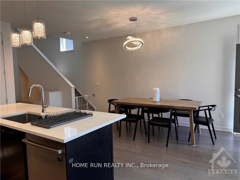 Photo 4 of 809 Brian Good Avenue, Ottawa, Riverside South/Gloucester Glen — HOMEH