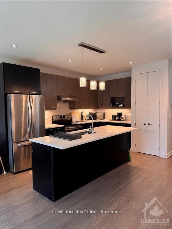 Photo 7 of 809 Brian Good Avenue, Ottawa, Riverside South/Gloucester Glen — HOMEH