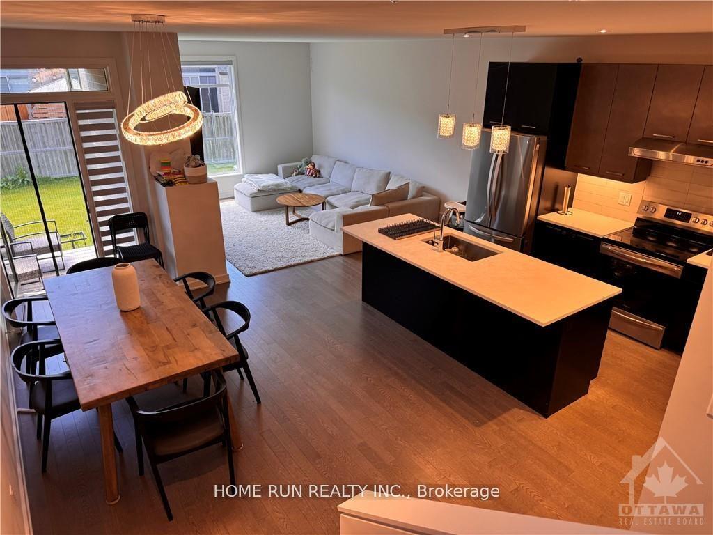 Photo 12 of 809 Brian Good Avenue, Ottawa, Riverside South/Gloucester Glen — HOMEH