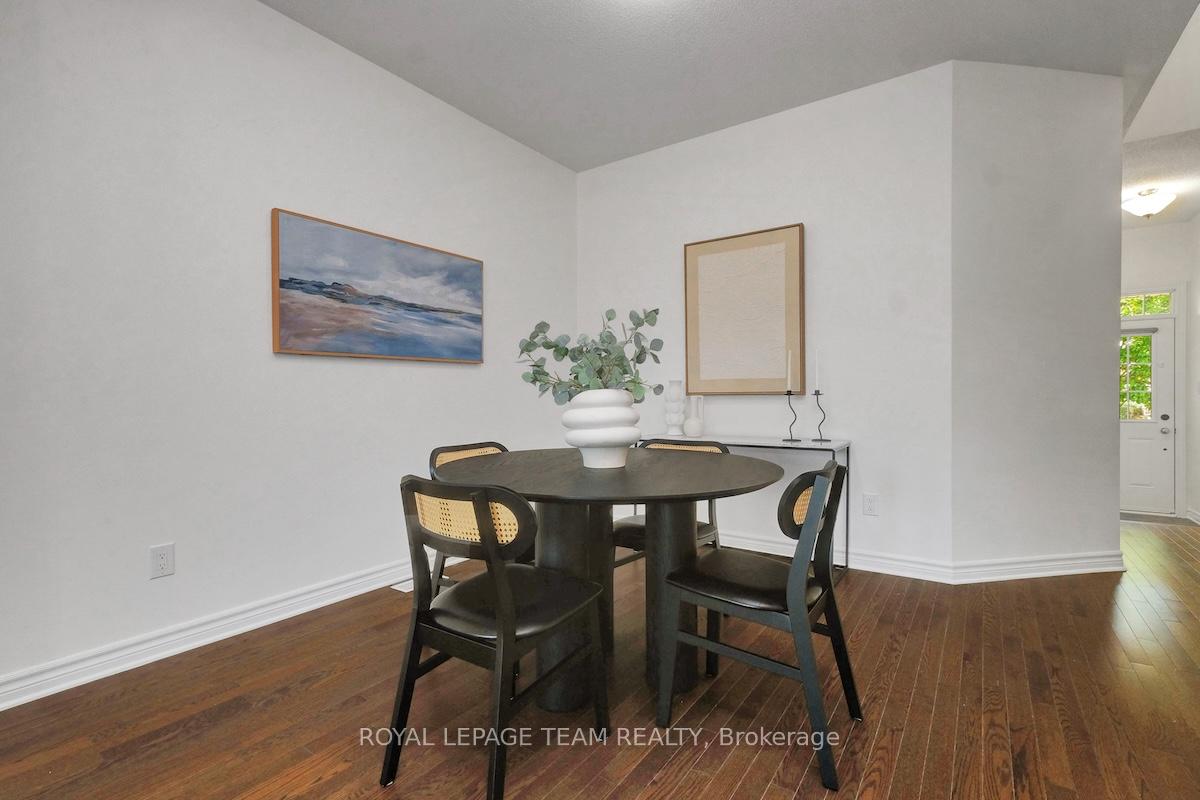 Photo 6 of 190 Jersey Tea Circle, Ottawa, Riverside South/Gloucester Glen — HOMEH