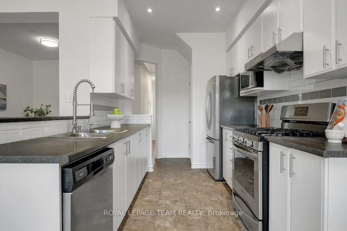 Photo 15 of 190 Jersey Tea Circle, Ottawa, Riverside South/Gloucester Glen — HOMEH