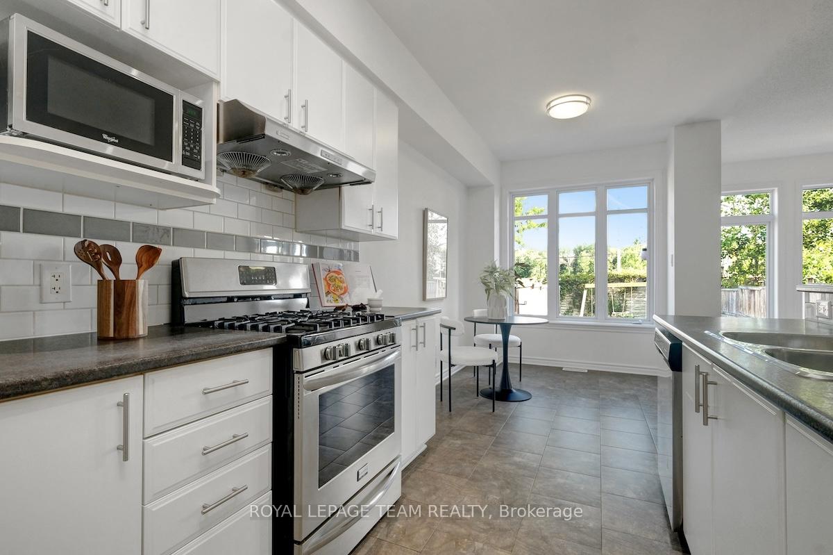 Photo 17 of 190 Jersey Tea Circle, Ottawa, Riverside South/Gloucester Glen — HOMEH
