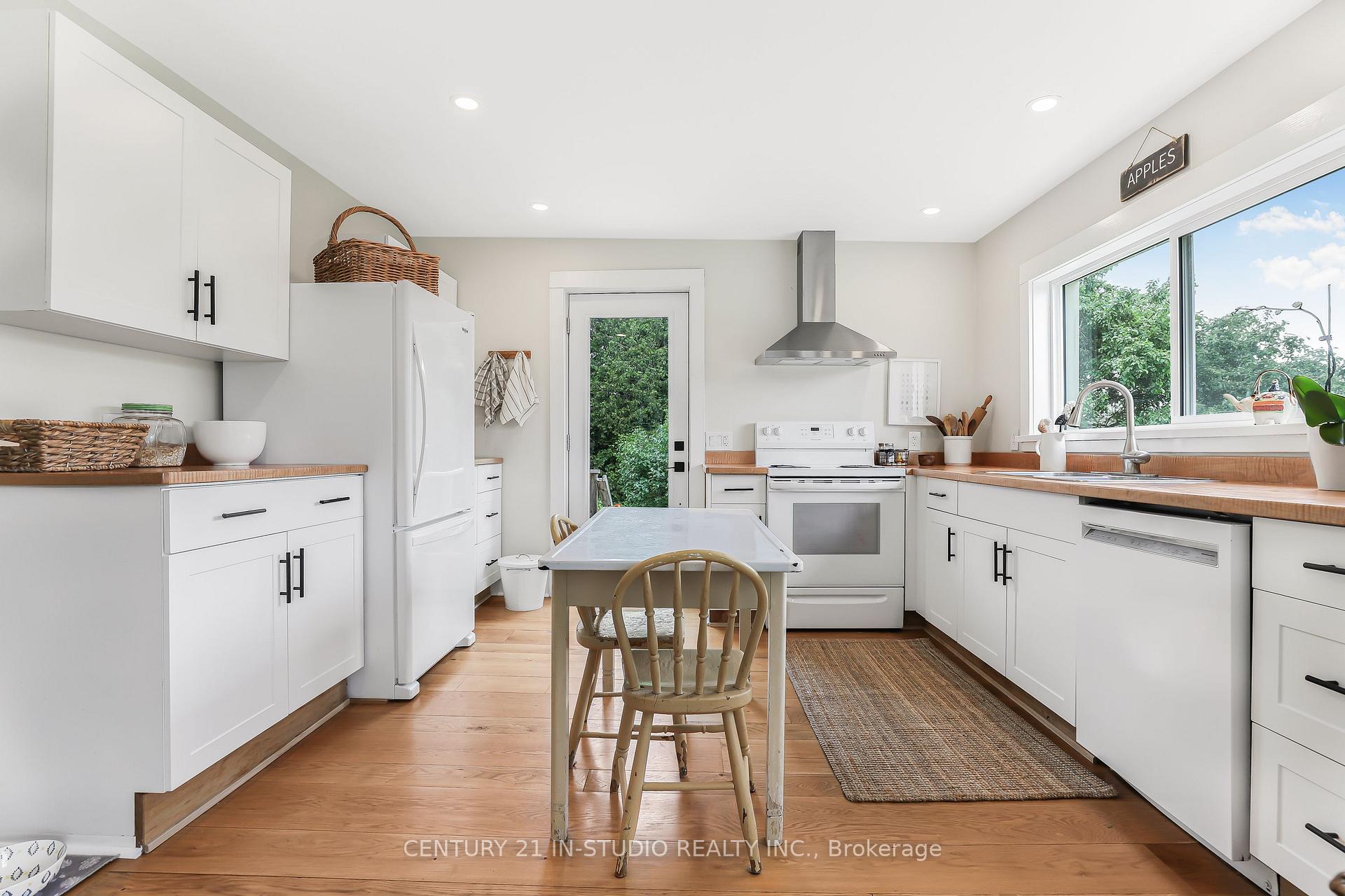 Photo 16 of 423676 Concession 6, West Grey — HOMEH