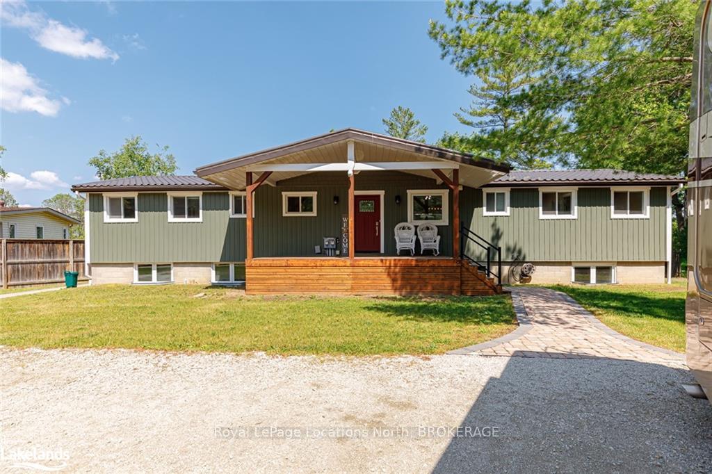 Front of 1628 River Road W