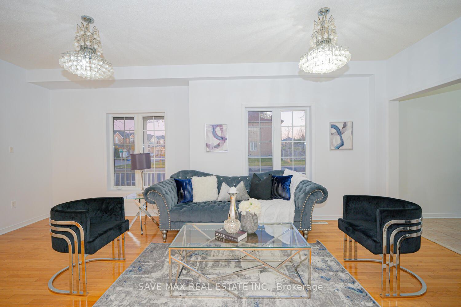 Photo 8 of 2 Lahore Crescent, Markham, Cedarwood — HOMEH