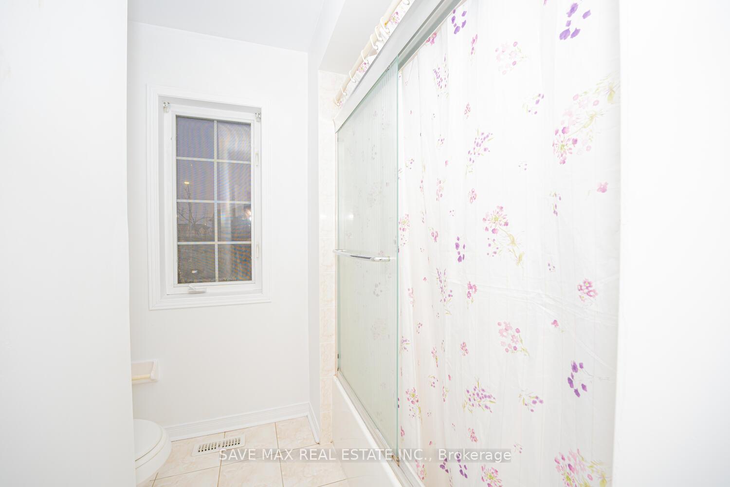 Photo 26 of 2 Lahore Crescent, Markham, Cedarwood — HOMEH