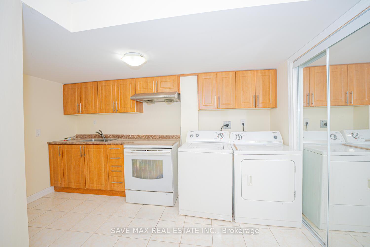 Photo 33 of 2 Lahore Crescent, Markham, Cedarwood — HOMEH