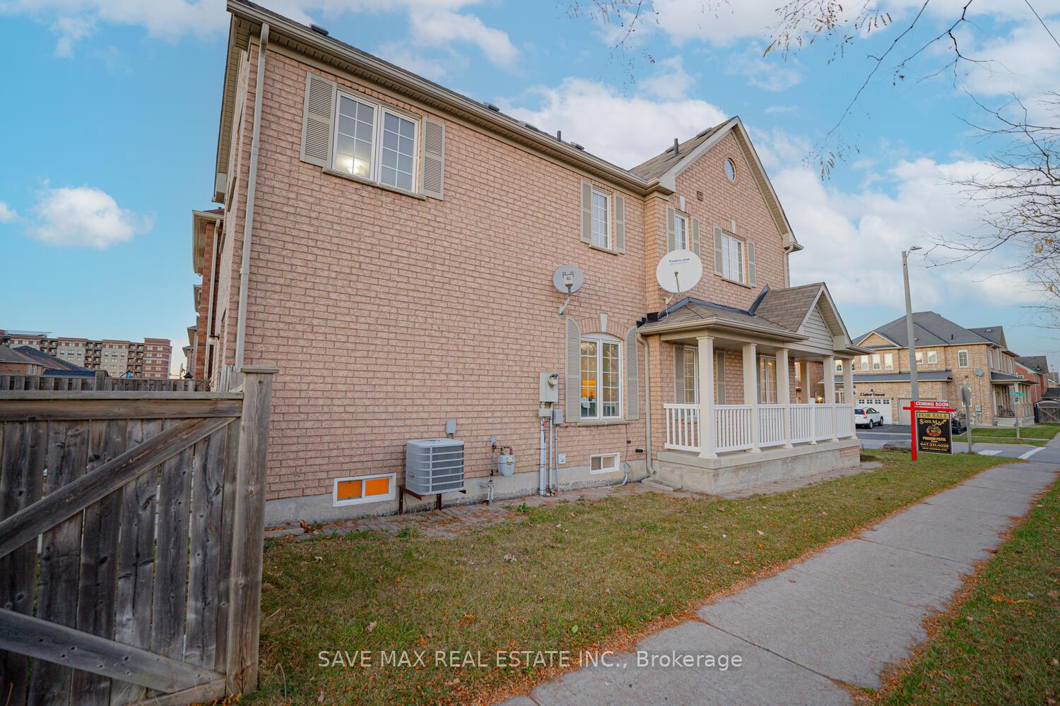Photo 36 of 2 Lahore Crescent, Markham, Cedarwood — HOMEH
