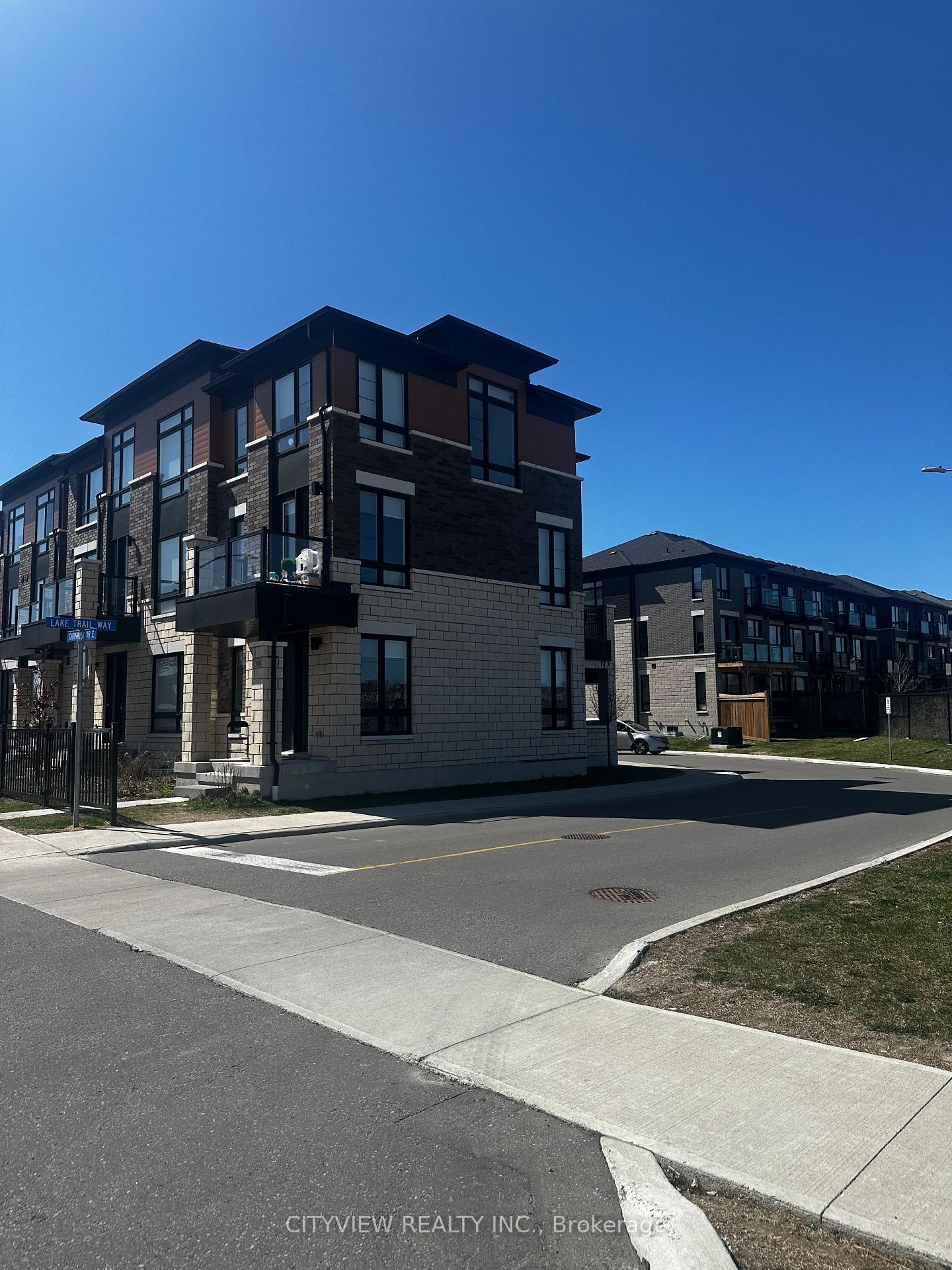 Photo 1 of 300 Carnwith Drive E, Whitby, Brooklin — HOMEH