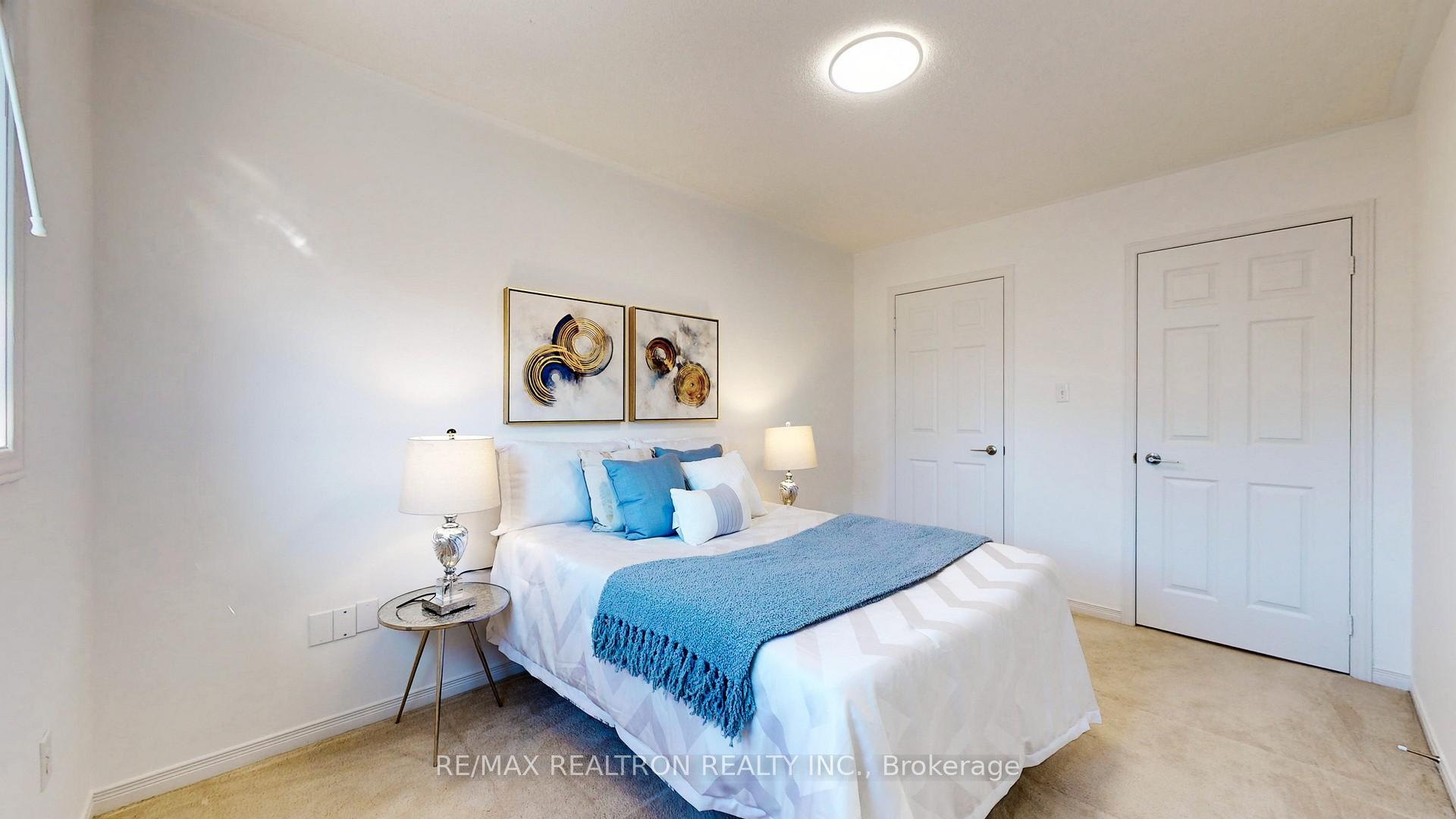 Photo 23 of 16 Cobblehill Court, Markham, Berczy — HOMEH