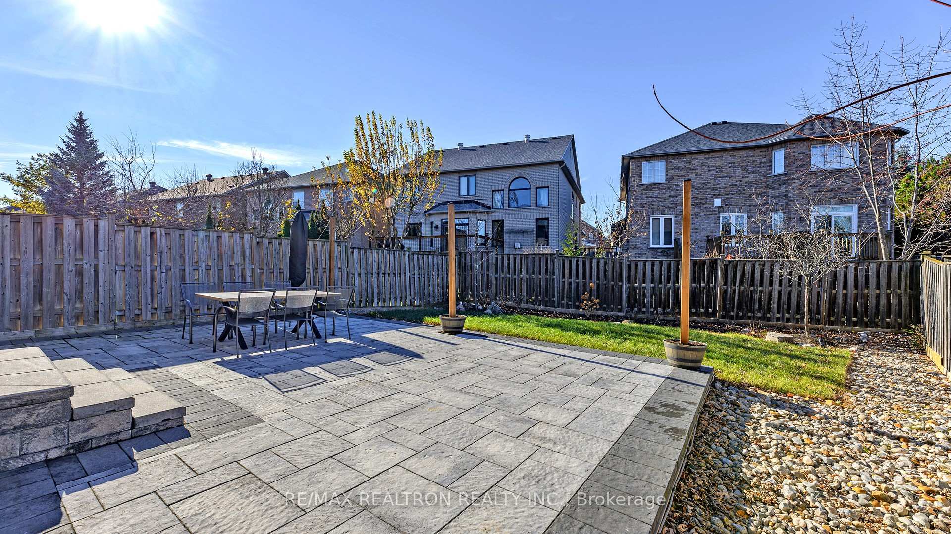 Photo 33 of 16 Cobblehill Court, Markham, Berczy — HOMEH