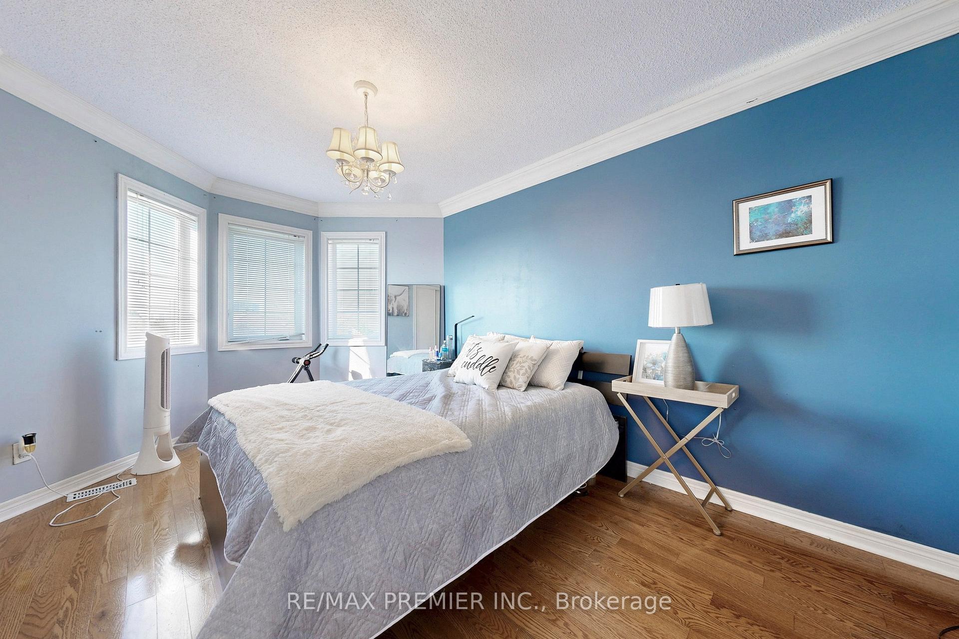Photo 14 of 46 Tierra Avenue, Vaughan, Vellore Village — HOMEH