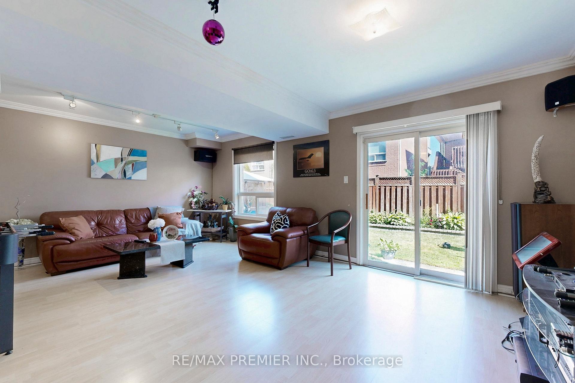 Photo 16 of 46 Tierra Avenue, Vaughan, Vellore Village — HOMEH