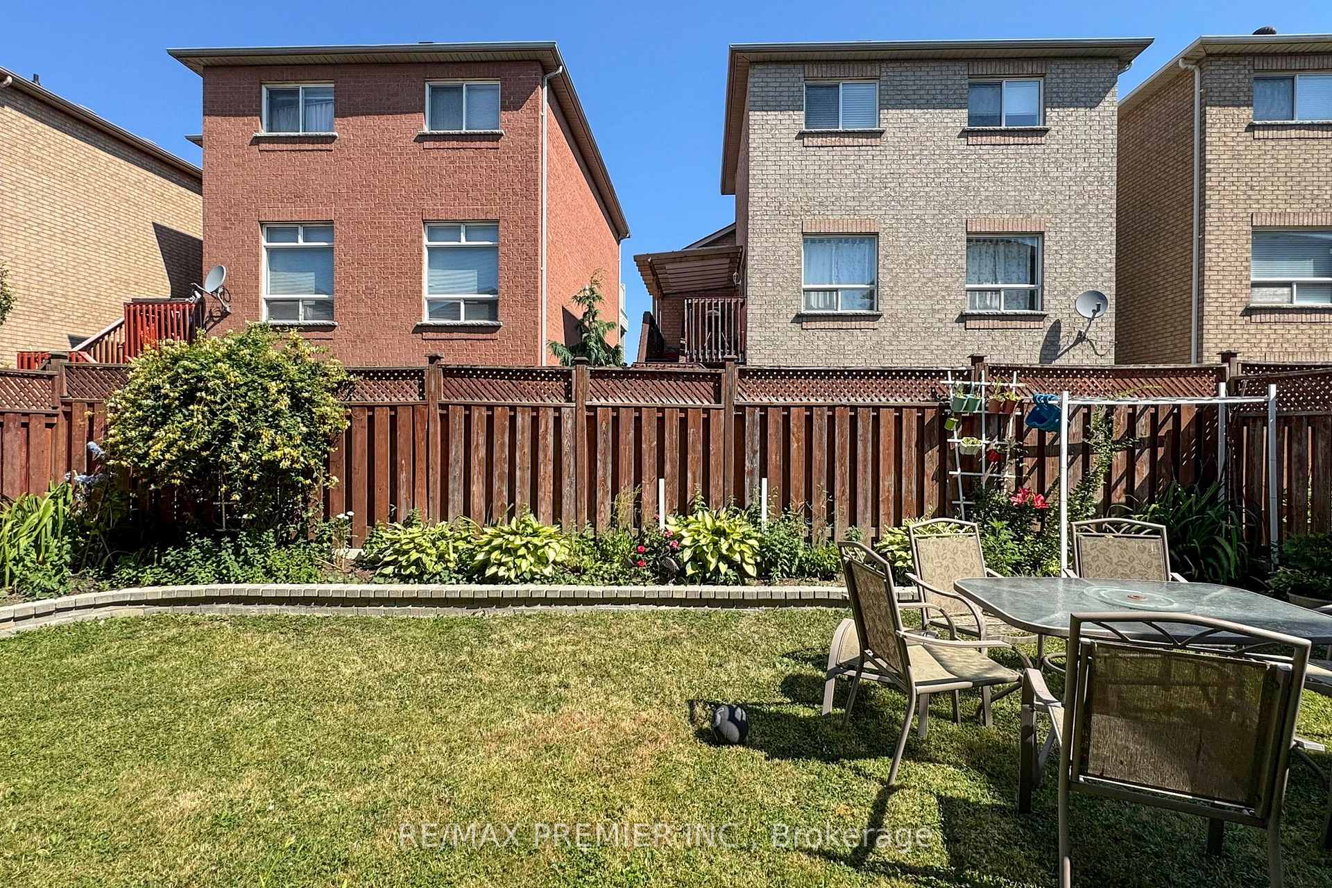 Photo 20 of 46 Tierra Avenue, Vaughan, Vellore Village — HOMEH
