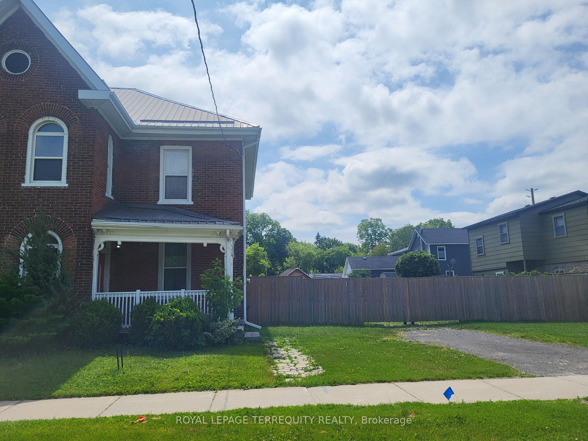 Photo 2 of 125 Station Street, Belleville, Belleville Ward — HOMEH