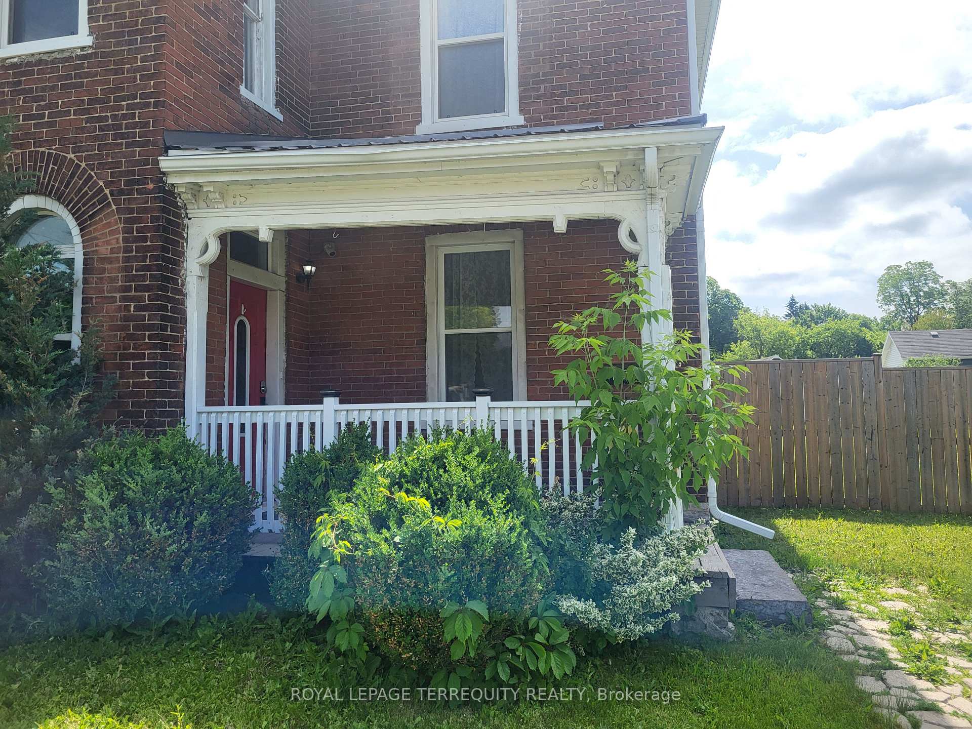 Photo 5 of 125 Station Street, Belleville, Belleville Ward — HOMEH