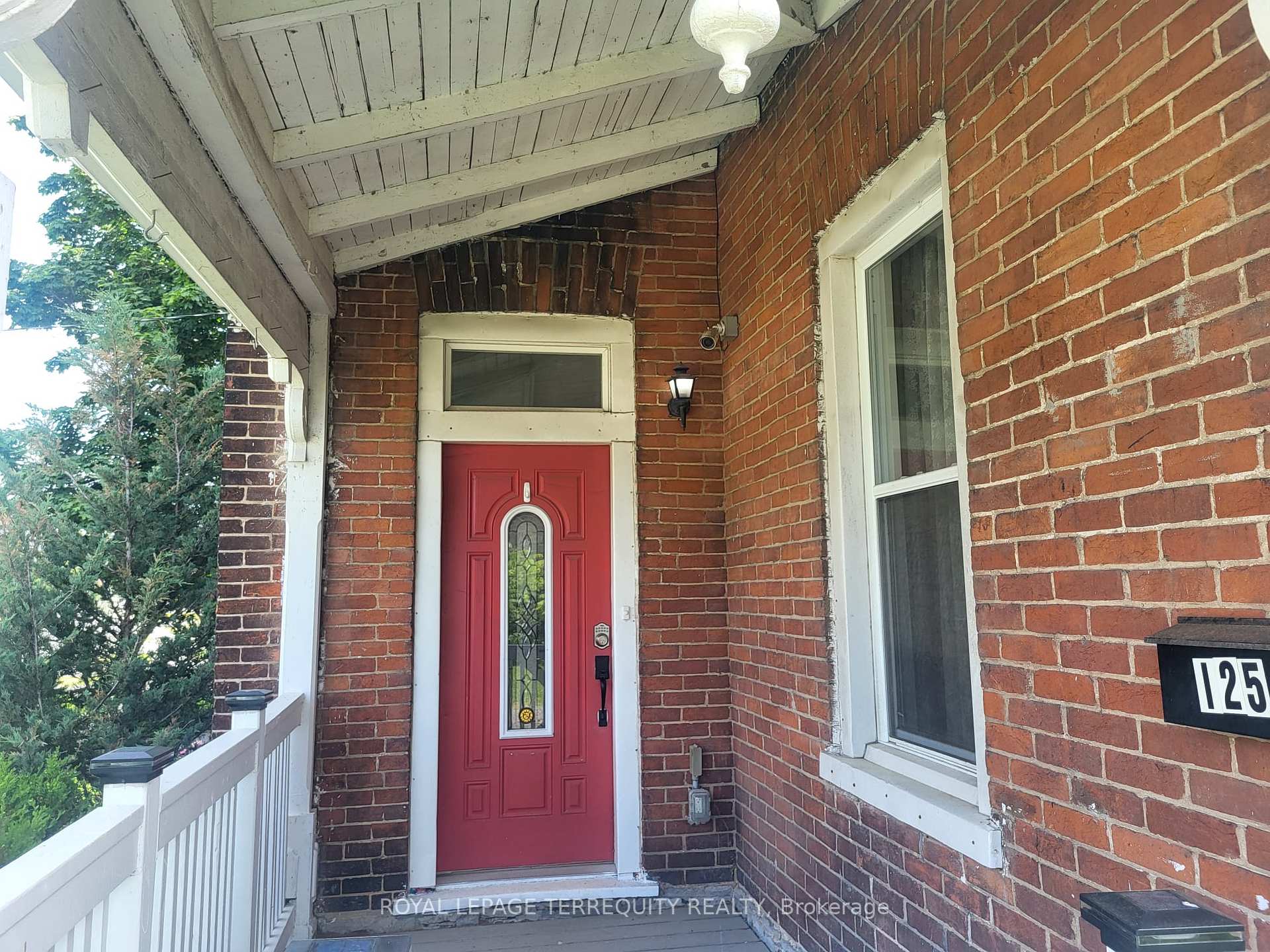 Photo 4 of 125 Station Street, Belleville, Belleville Ward — HOMEH