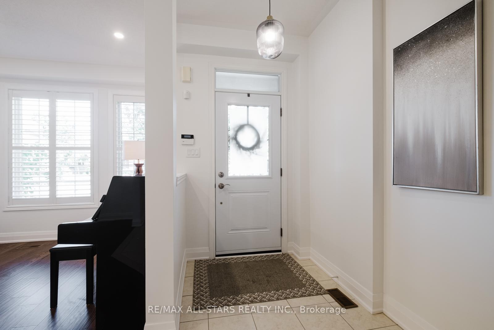 Photo 4 of 3009 Bur Oak Avenue, Markham, Cornell — HOMEH