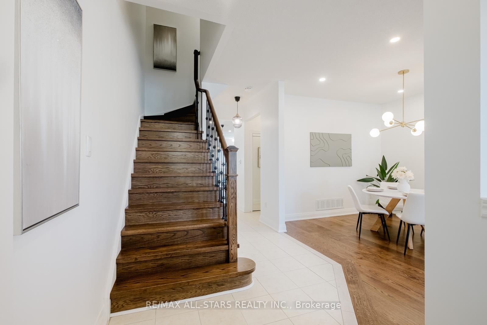 Photo 5 of 3009 Bur Oak Avenue, Markham, Cornell — HOMEH
