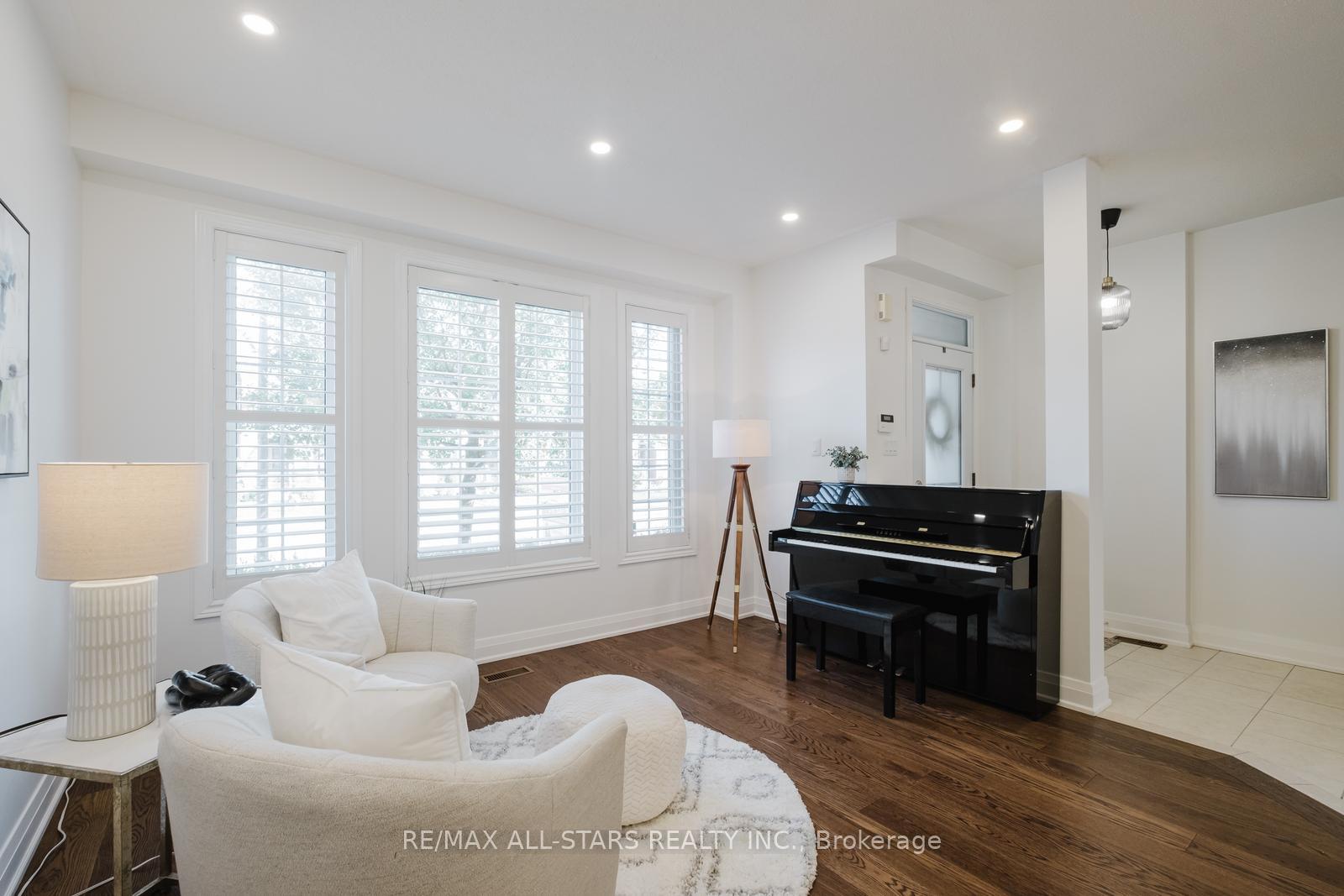 Photo 8 of 3009 Bur Oak Avenue, Markham, Cornell — HOMEH
