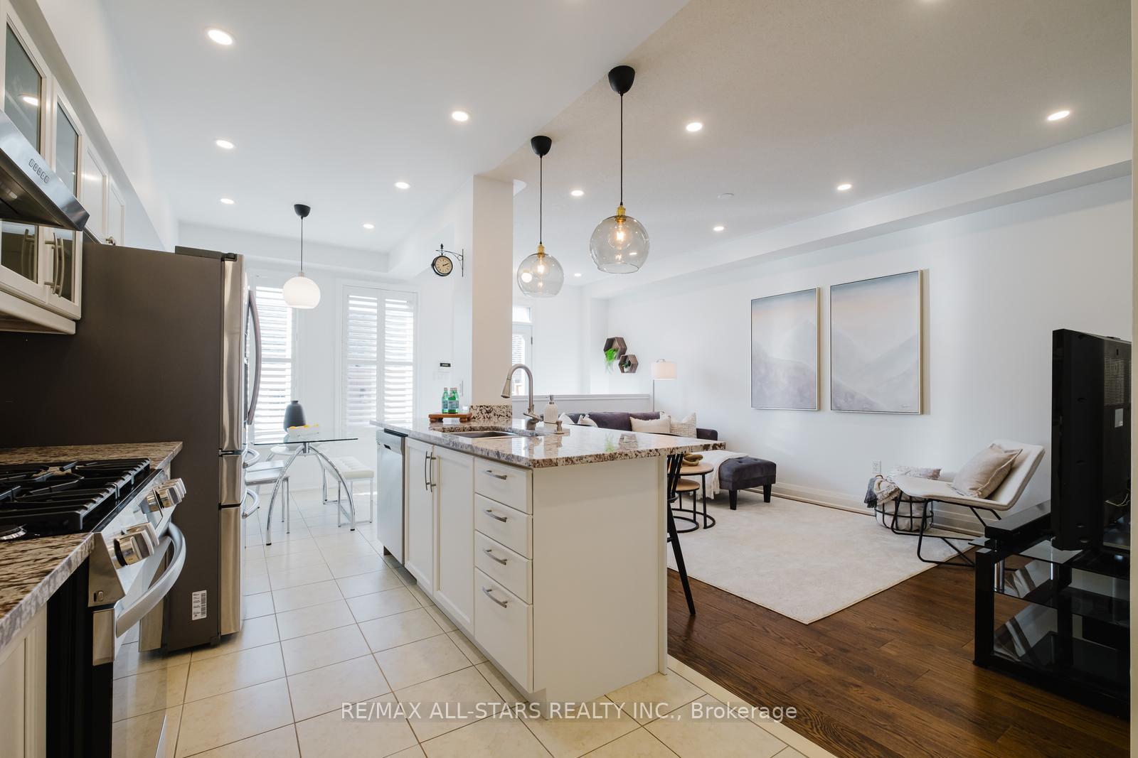 Photo 11 of 3009 Bur Oak Avenue, Markham, Cornell — HOMEH