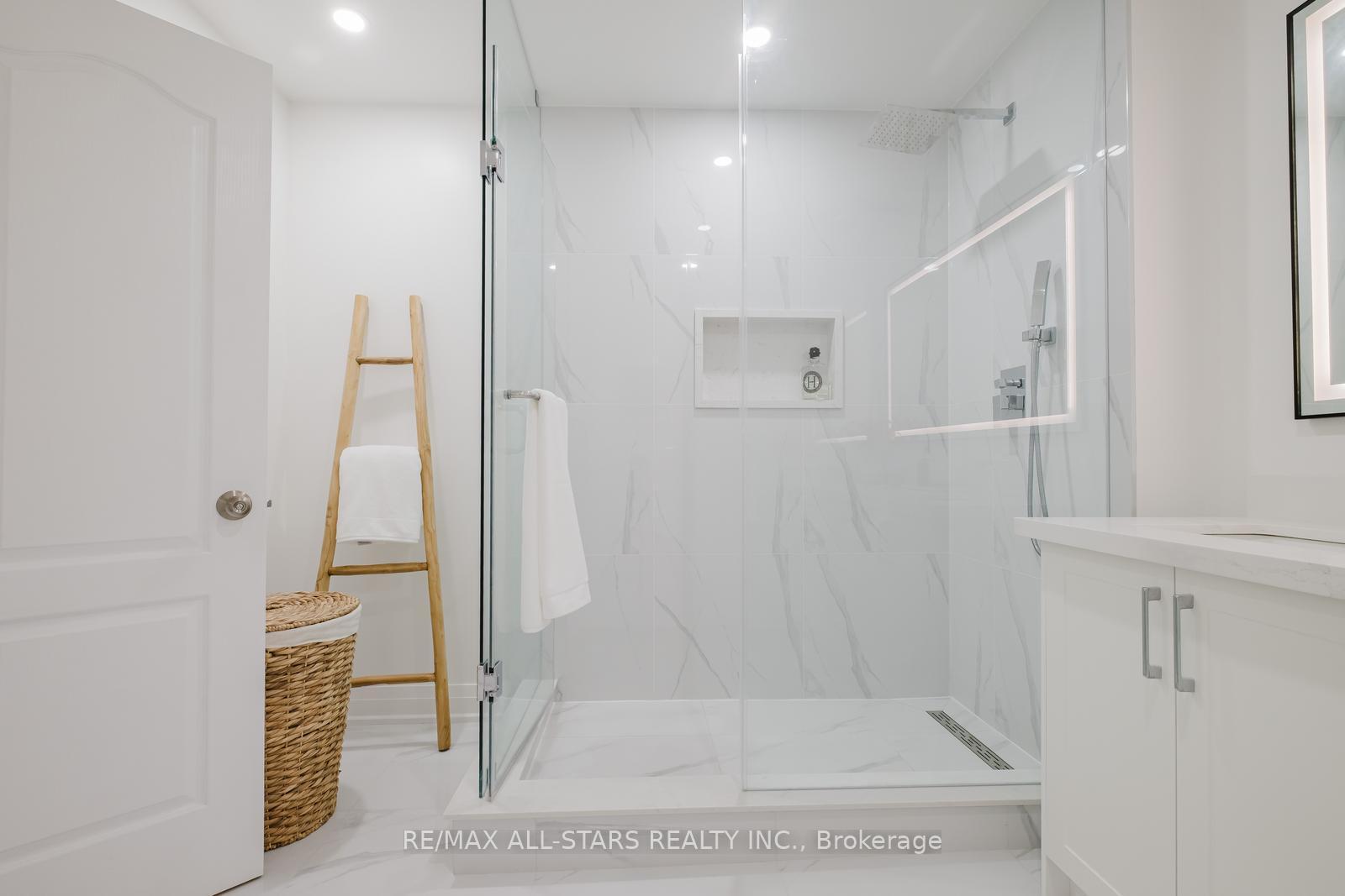 Photo 23 of 3009 Bur Oak Avenue, Markham, Cornell — HOMEH