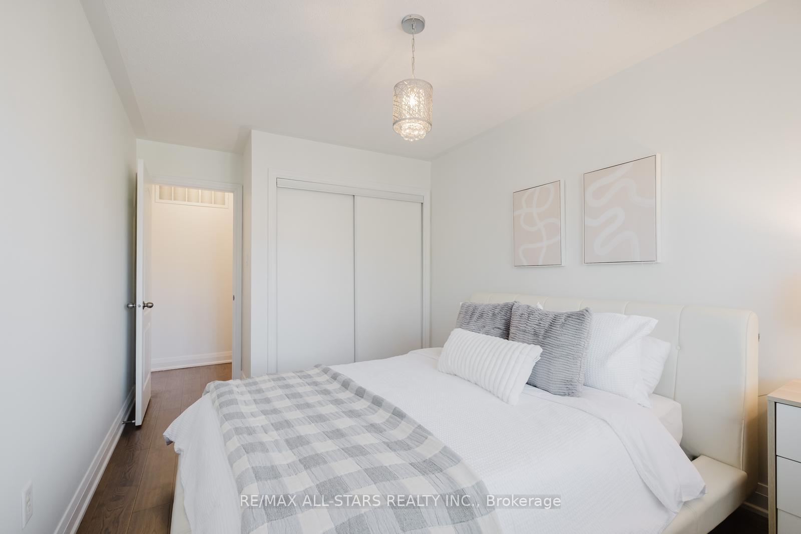 Photo 25 of 3009 Bur Oak Avenue, Markham, Cornell — HOMEH