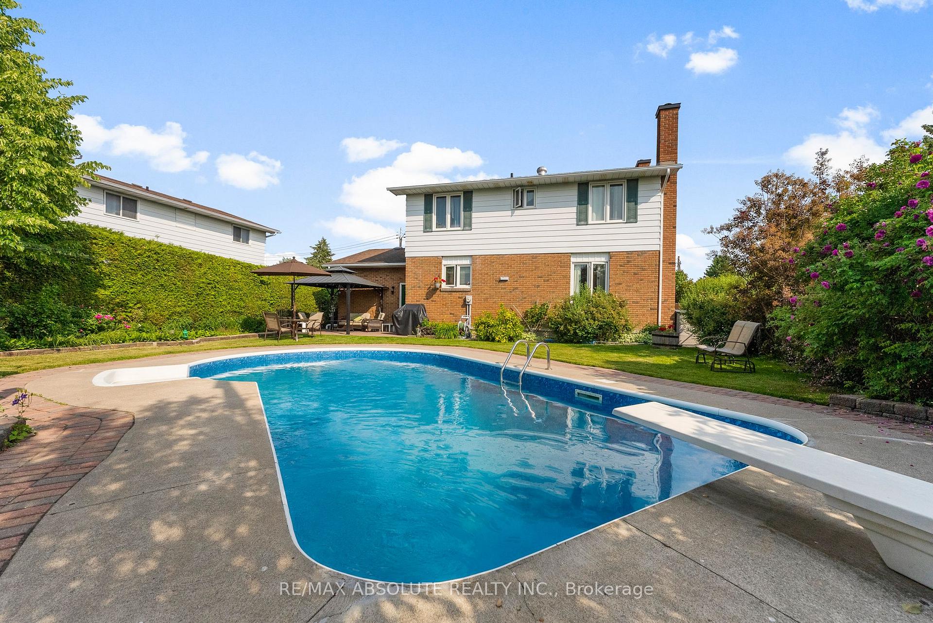 Photo 5 of 241 Isabella Street, Arnprior — HOMEH