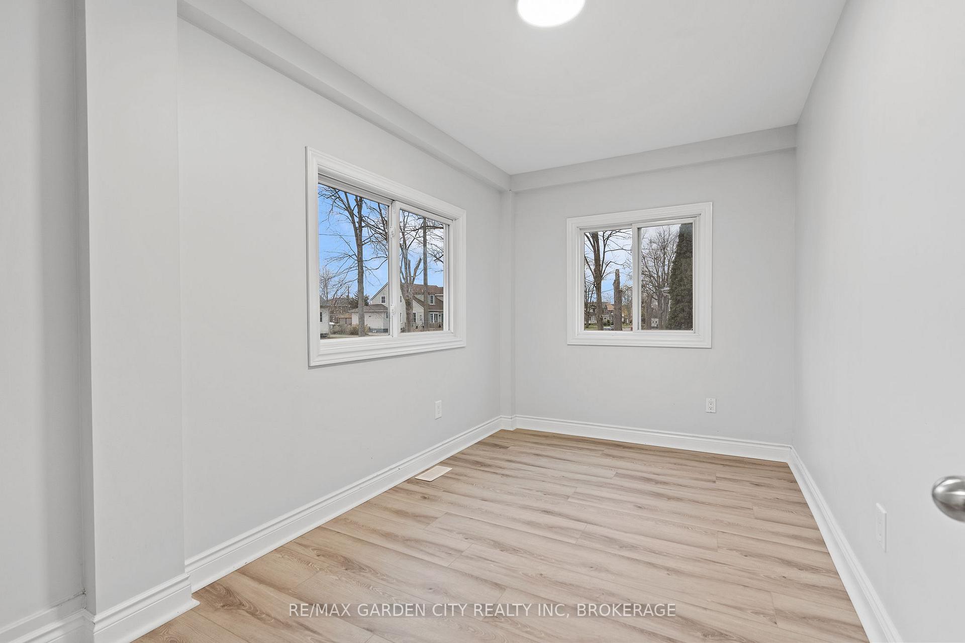 Photo 7 of 88 First Street, Welland, Lincoln/Crowland — HOMEH
