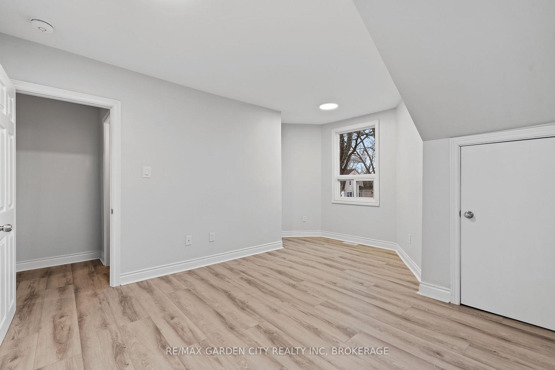 Photo 21 of 88 First Street, Welland, Lincoln/Crowland — HOMEH