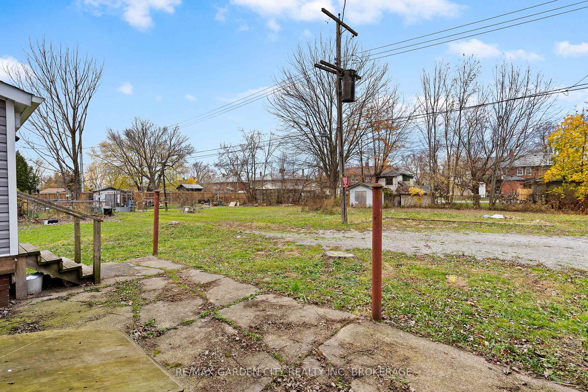 Photo 26 of 88 First Street, Welland, Lincoln/Crowland — HOMEH