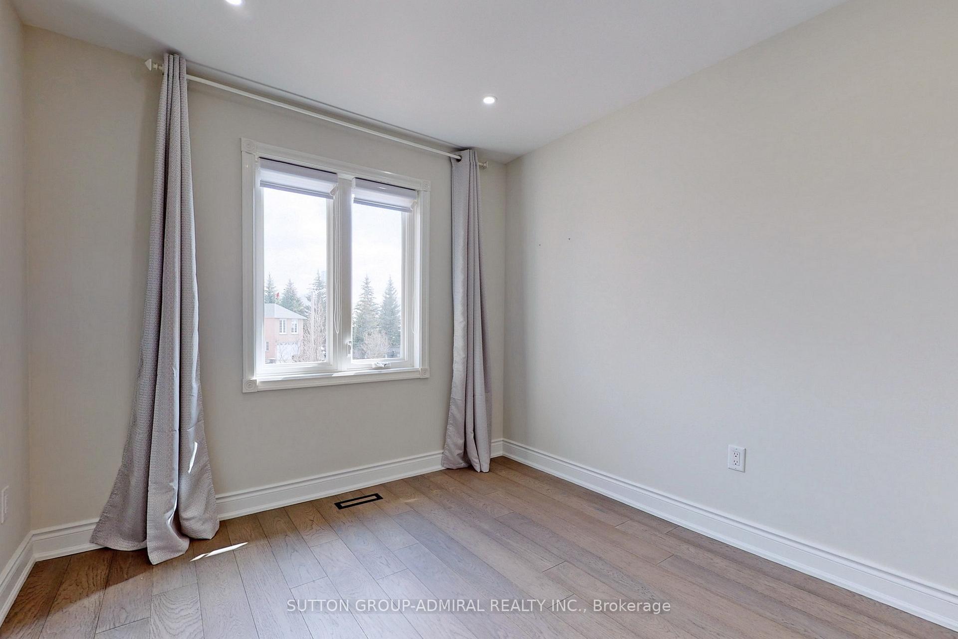 Photo 21 of 16 Opera Place, Vaughan, East Woodbridge — HOMEH
