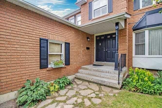 Photo 3 of Unit Upper, 30 Meekings Drive, Ajax, Central West — HOMEH