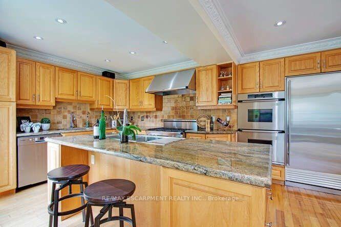 Photo 7 of Unit Upper, 30 Meekings Drive, Ajax, Central West — HOMEH