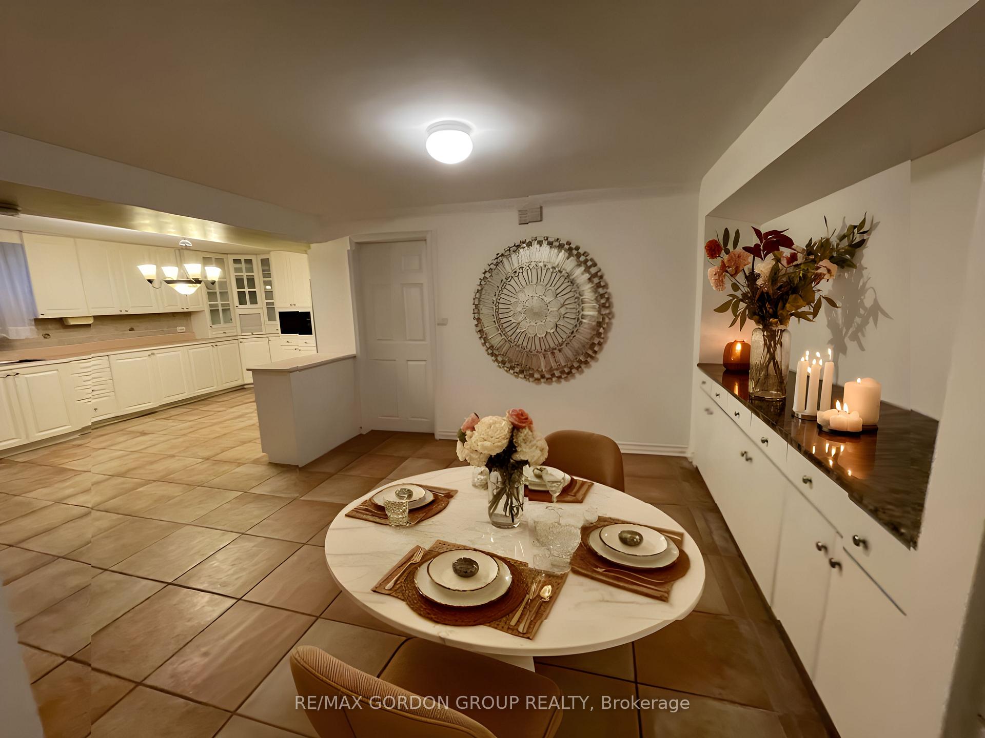 Photo 6 of Unit Lower, 544 Aberdeen Avenue, Vaughan, East Woodbridge — HOMEH