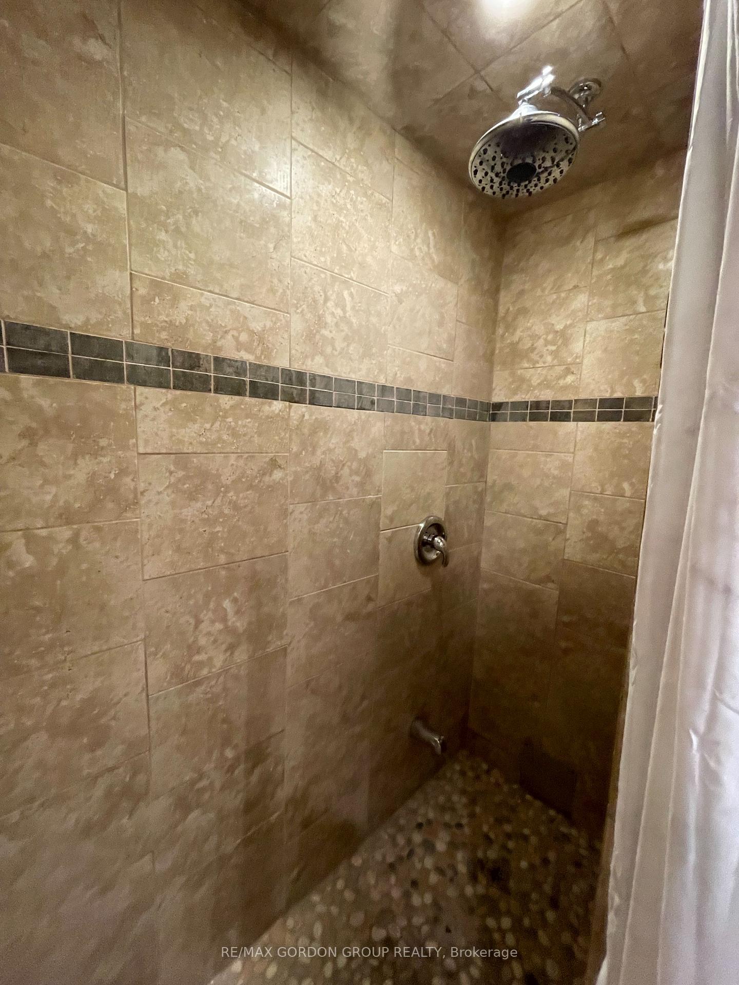 Photo 13 of Unit Lower, 544 Aberdeen Avenue, Vaughan, East Woodbridge — HOMEH