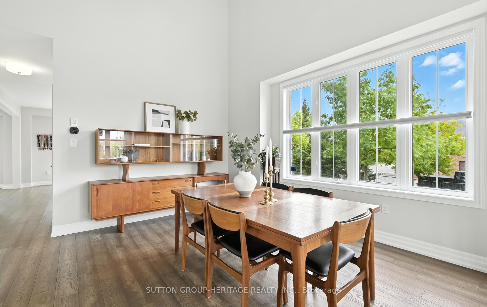 Photo 7 of 82 Vallance Way, Whitby, Brooklin — HOMEH