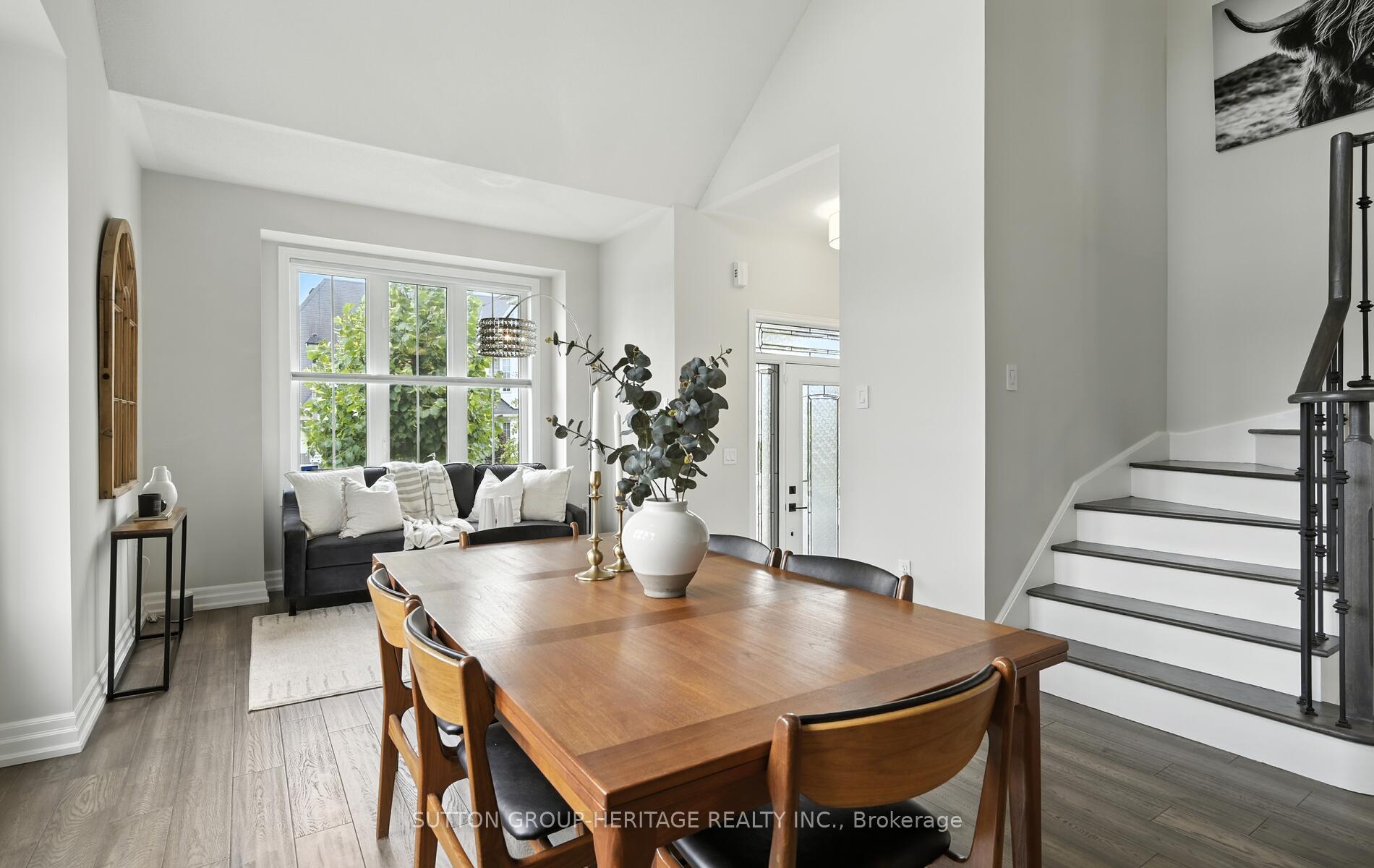 Photo 10 of 82 Vallance Way, Whitby, Brooklin — HOMEH