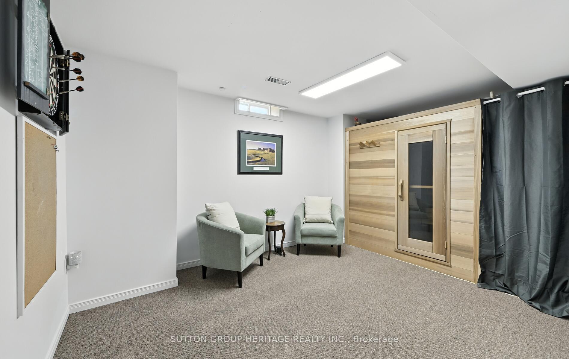 Photo 32 of 82 Vallance Way, Whitby, Brooklin — HOMEH