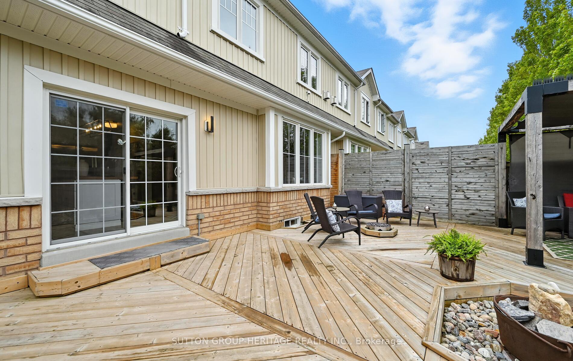 Photo 37 of 82 Vallance Way, Whitby, Brooklin — HOMEH