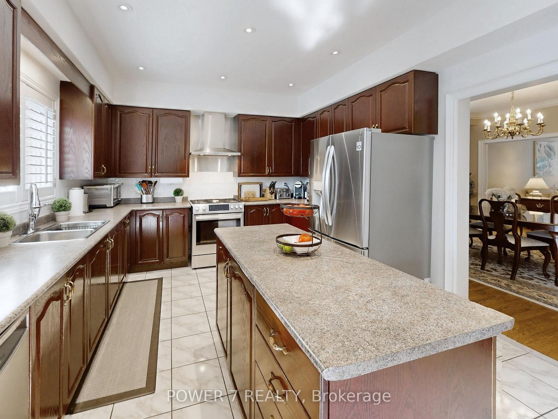 Photo 8 of 17 Macrill Road, Markham, Cachet — HOMEH