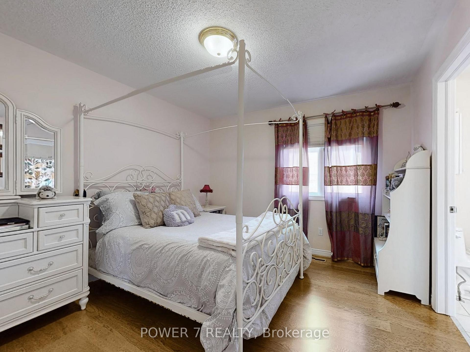 Photo 20 of 17 Macrill Road, Markham, Cachet — HOMEH
