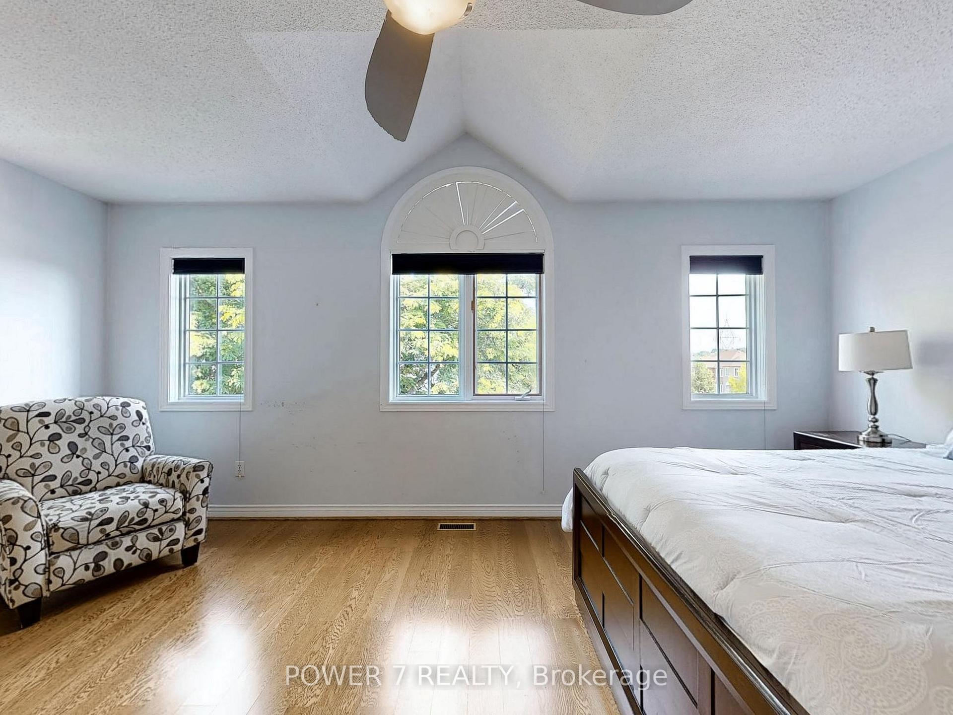 Photo 23 of 17 Macrill Road, Markham, Cachet — HOMEH
