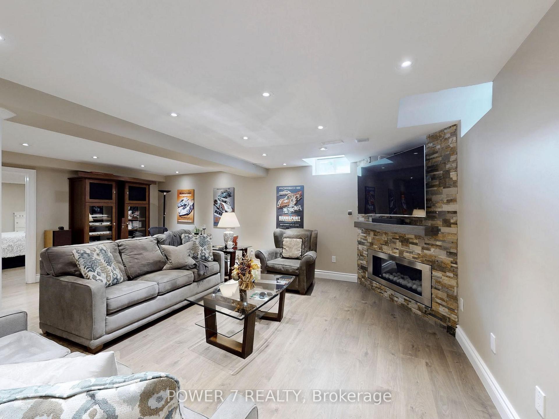 Photo 26 of 17 Macrill Road, Markham, Cachet — HOMEH