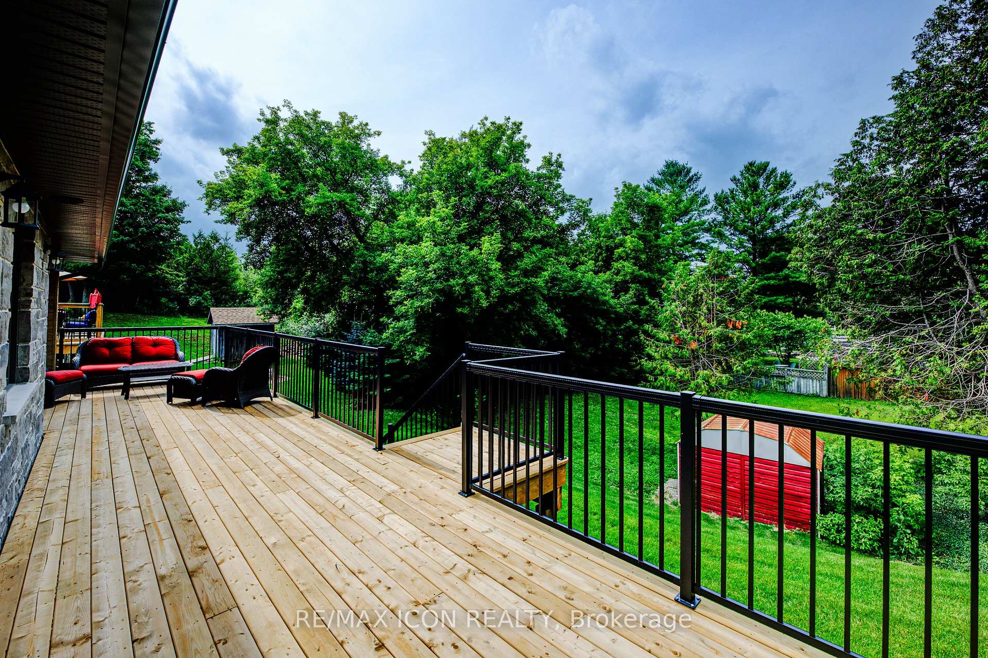 Photo 36 of 514 Lambton Street W, West Grey — HOMEH