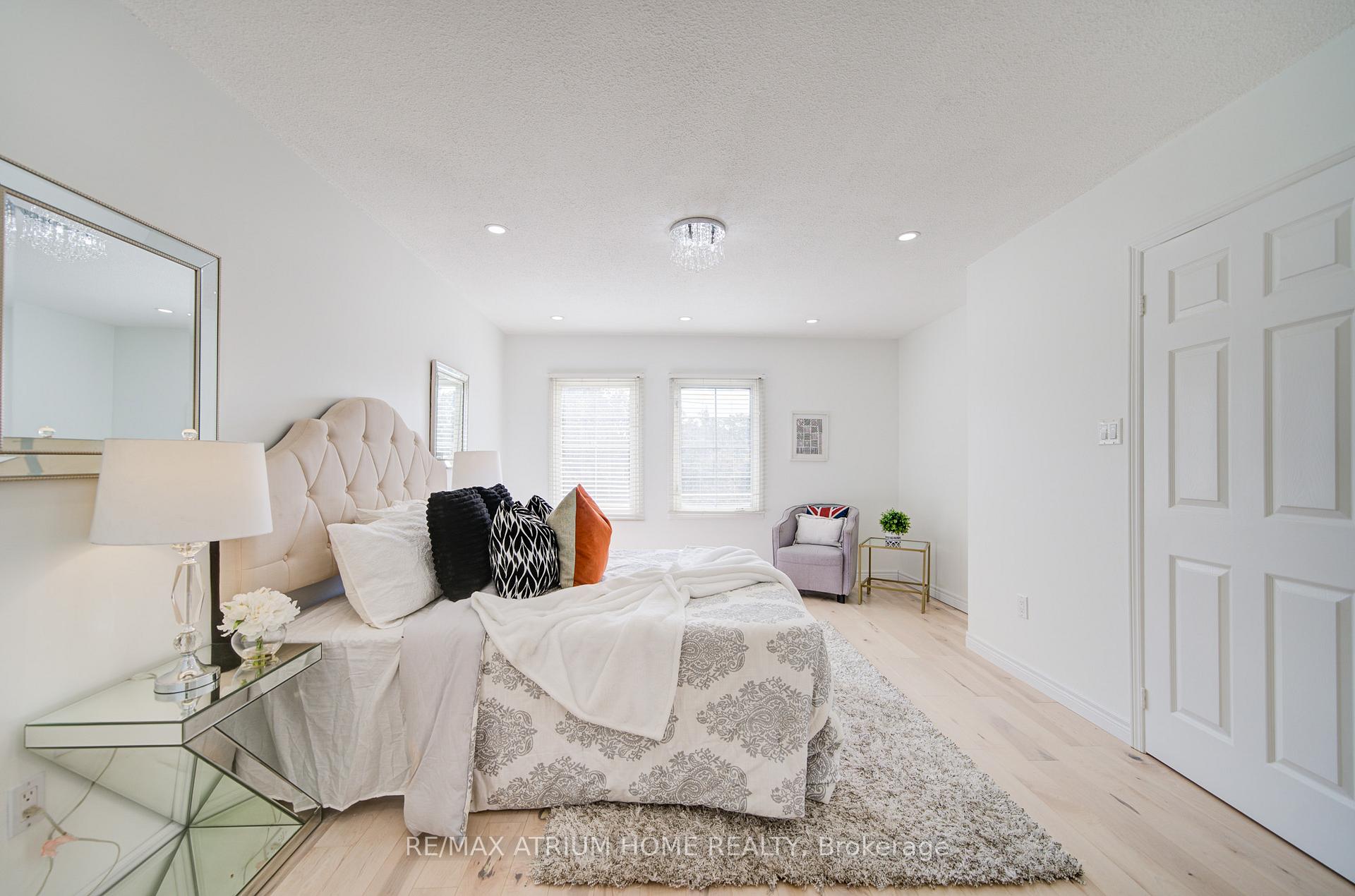 Photo 24 of 70 Millcroft Way, Vaughan, Brownridge — HOMEH